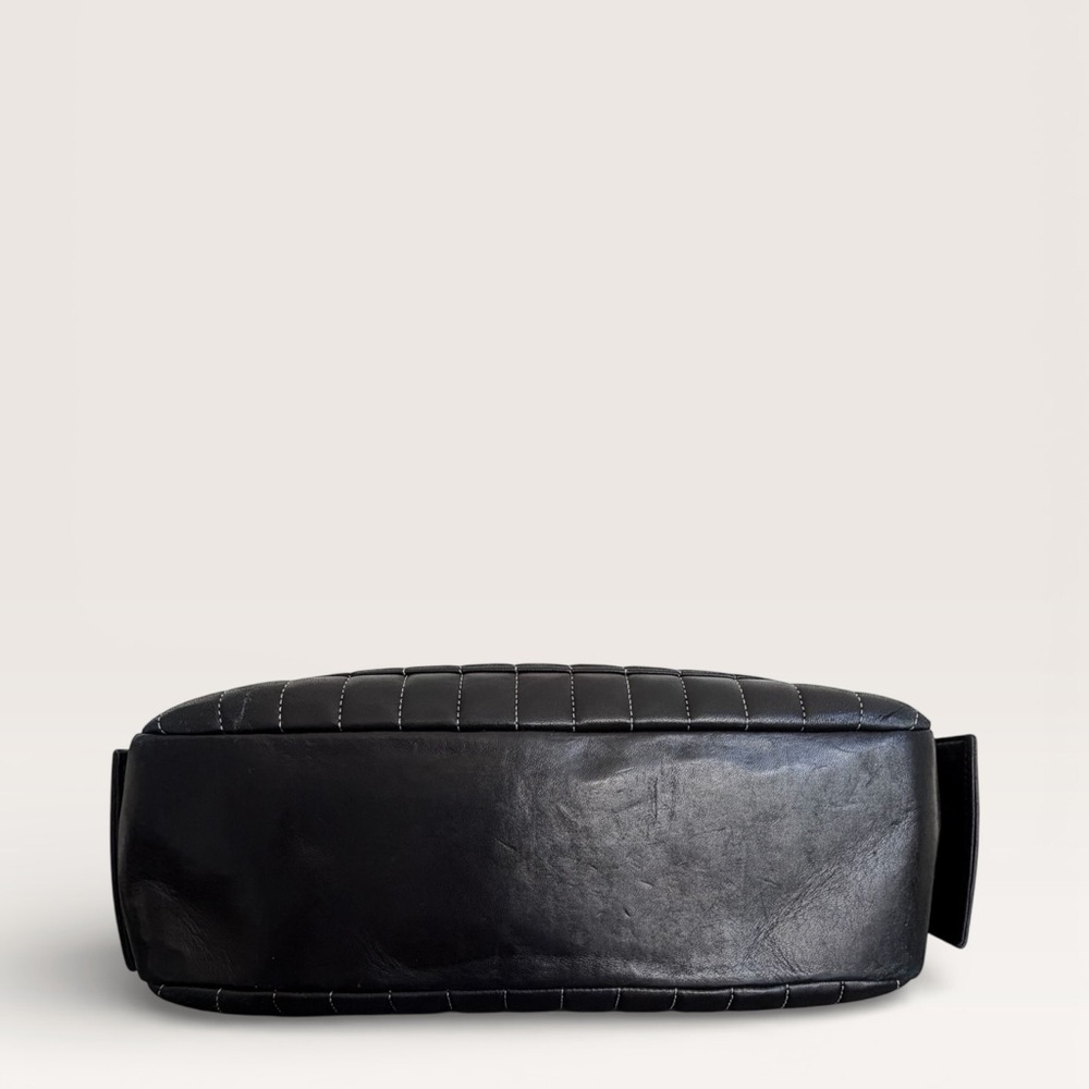Vintage Chanel Mademoiselle Quilted Lambskin Camera Bag Black - Picture 5 of 8